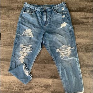 AE MOM JEANS